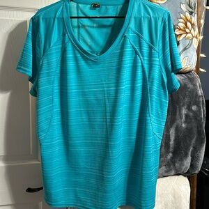 Xersion Women’s Workout Shirt
